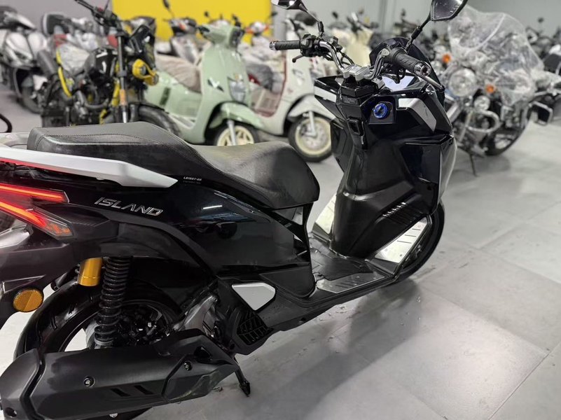 二手猎变闪电狗150