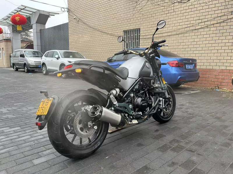 二手贝纳利幼狮 Leoncino 500