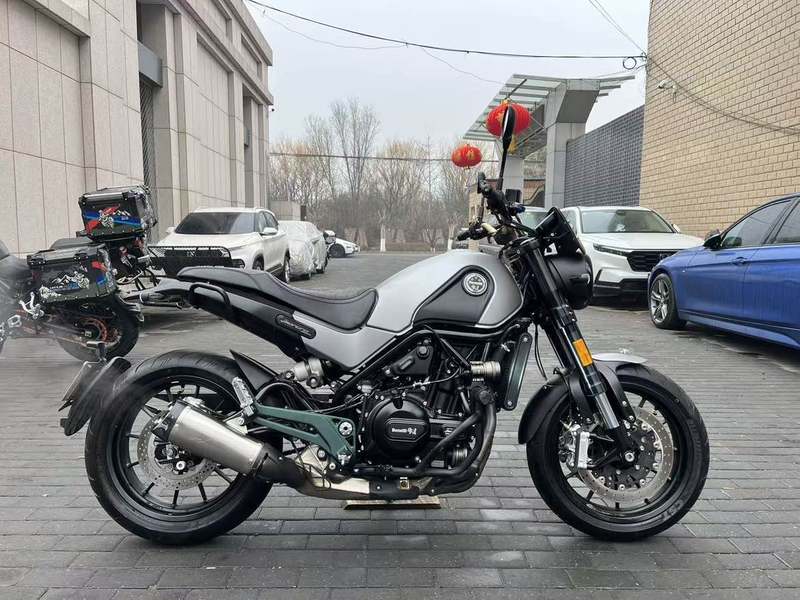 二手贝纳利幼狮 Leoncino 500