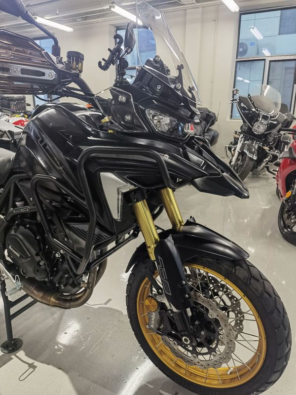 二手贝纳利TRK702