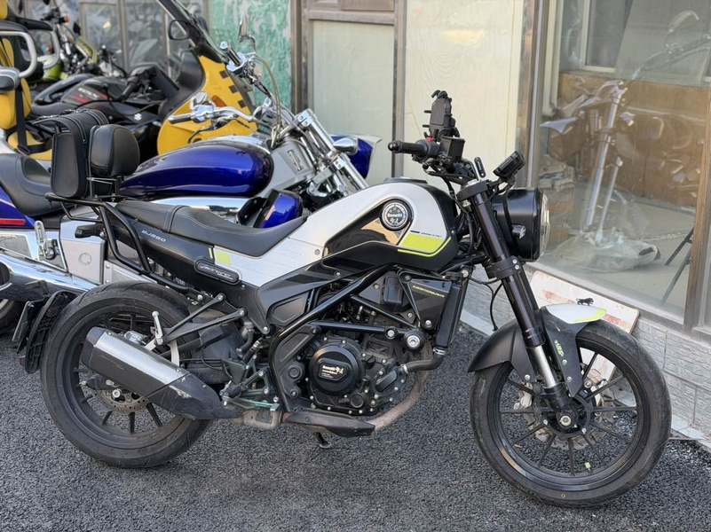 二手贝纳利幼狮 Leoncino 250