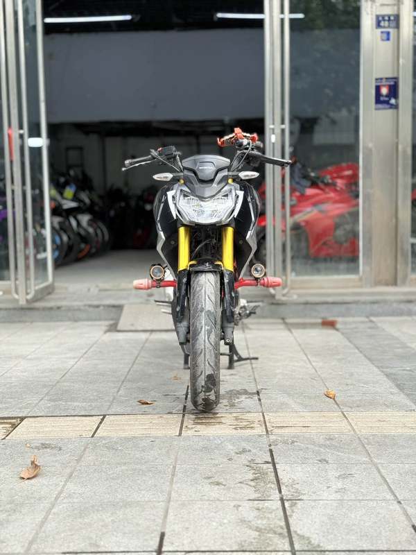二手五羊本田CB190R 暴锋眼