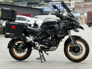 二手贝纳利金鹏 TRK502