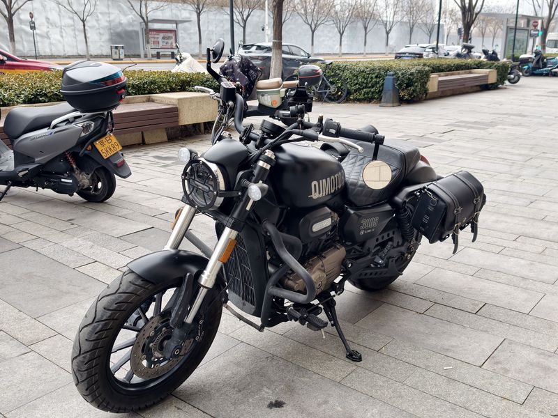 二手QJMOTOR闪300