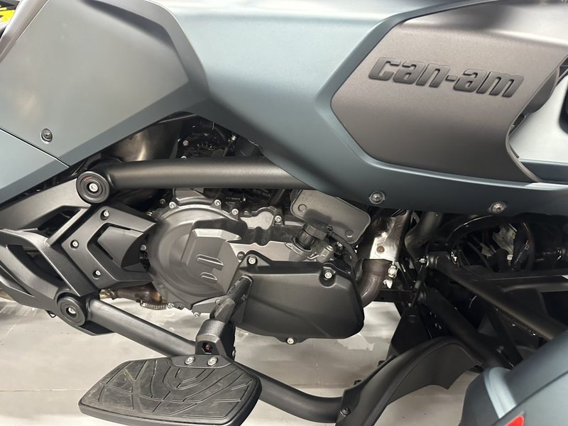 二手庞巴迪Spyder F3 