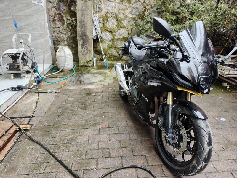 二手贝纳利龙卷风 Tornado 402R