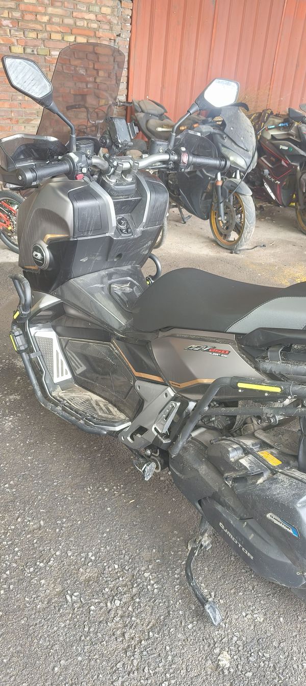 二手QJMOTOR鸿250ADV