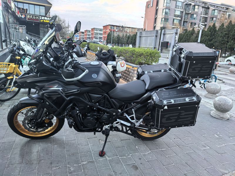 二手贝纳利TRK552