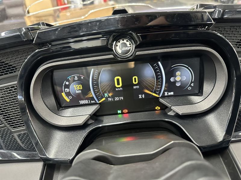 二手庞巴迪Spyder F3 