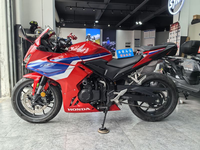 二手本田CBR400R
