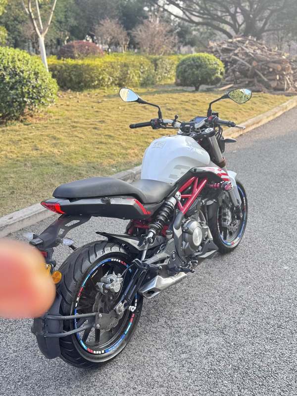 二手贝纳利蓝宝龙 BN302S