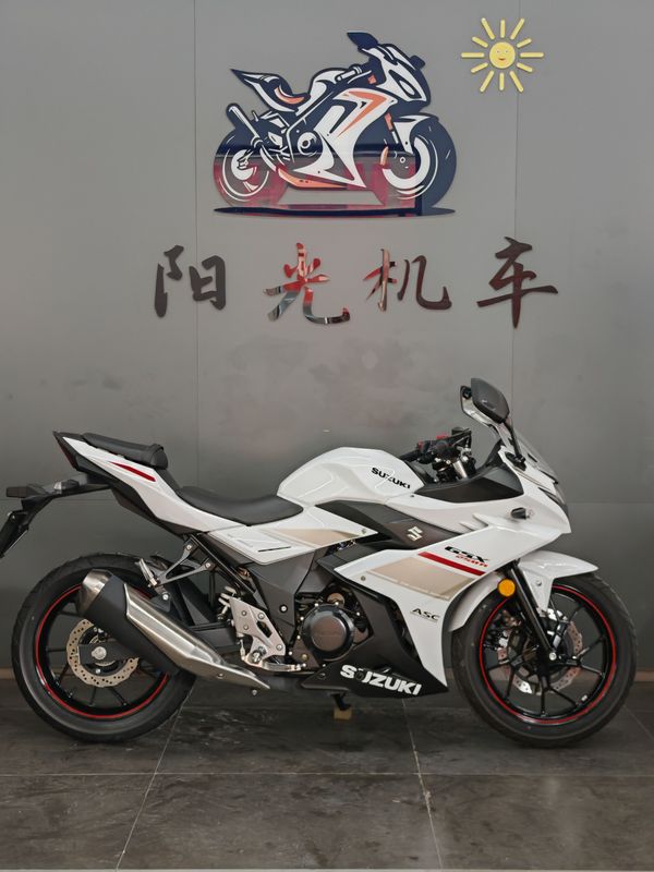 二手豪爵铃木GSX250R