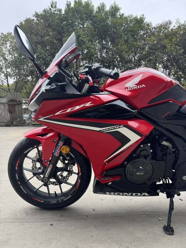 二手本田CBR400R