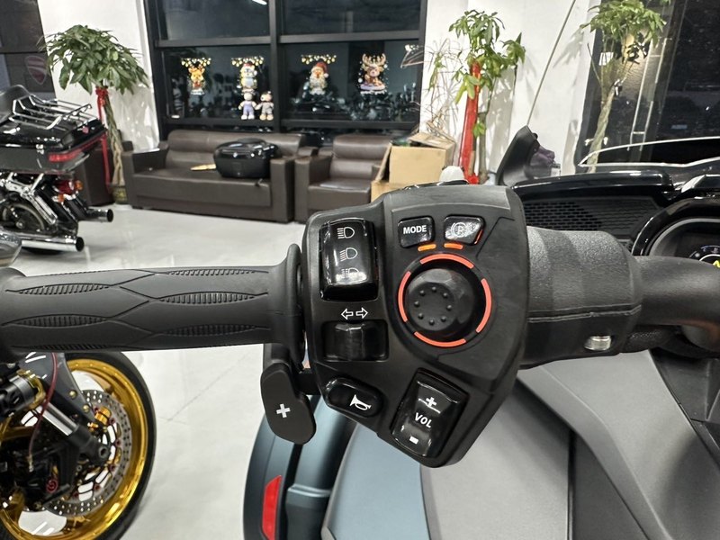 二手庞巴迪Spyder F3 