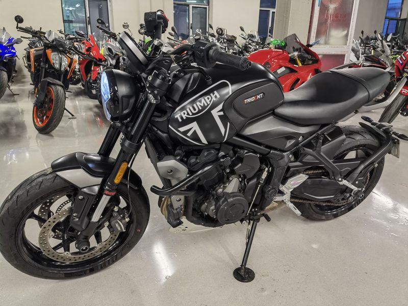 二手凯旋Trident 660