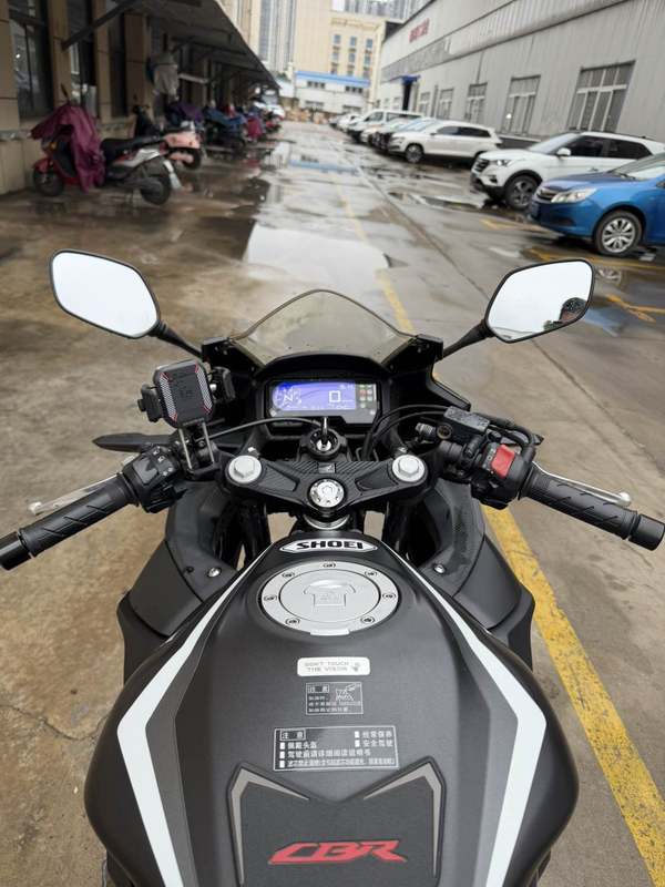 二手本田CBR400R