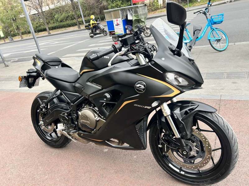 二手QJMOTOR赛250