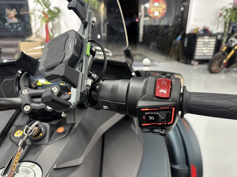 二手庞巴迪Spyder F3 