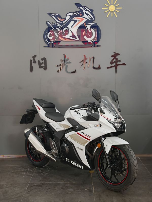 二手豪爵铃木GSX250R