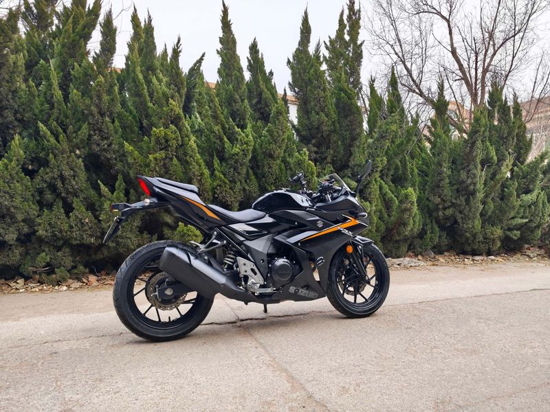 二手豪爵铃木GSX250R