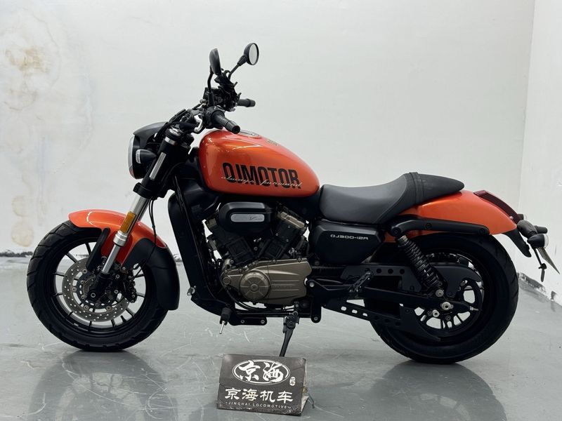 二手QJMOTOR闪300
