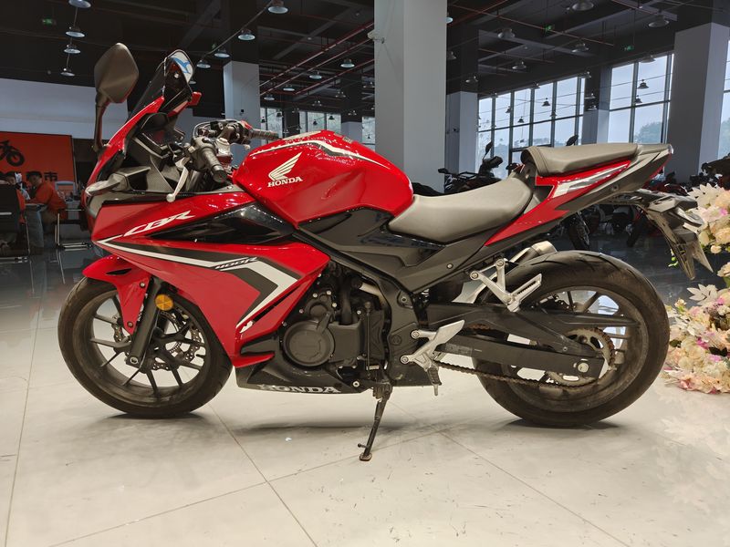 二手本田CBR400R