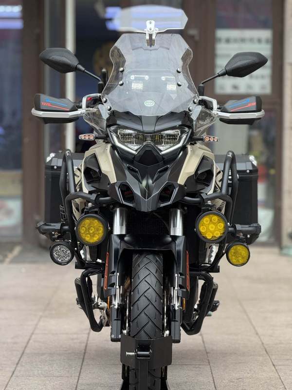 二手贝纳利TRK552