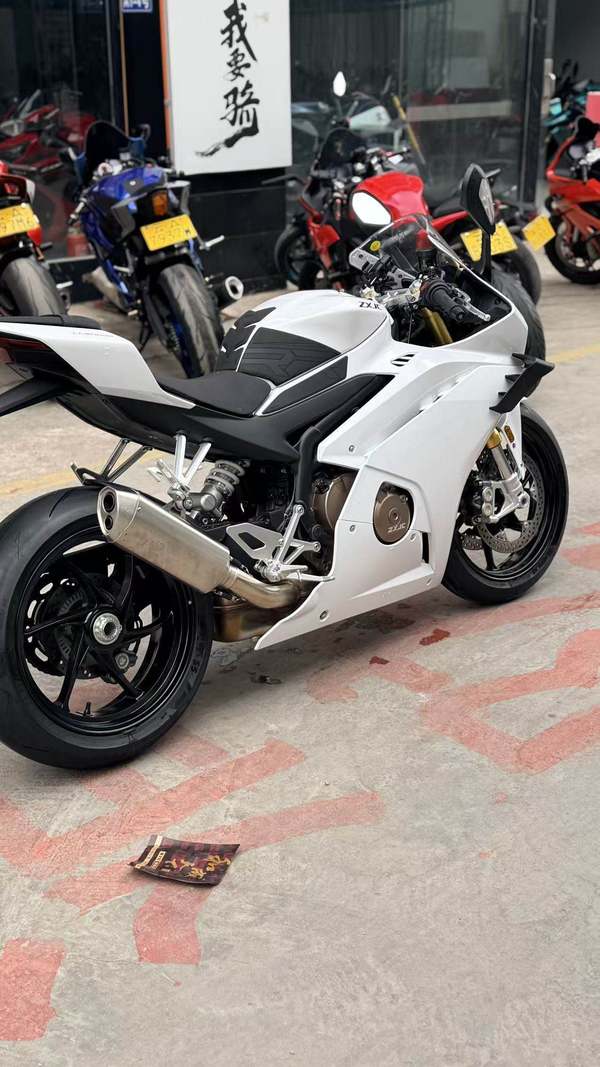 二手张雪机车500RR