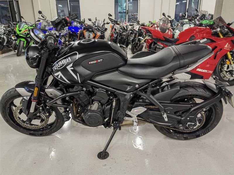 二手凯旋Trident 660