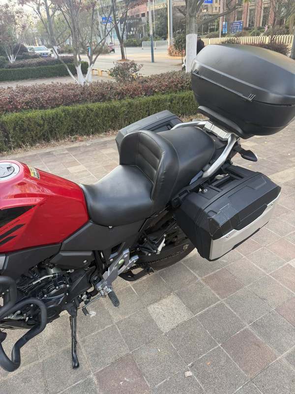 二手豪爵铃木DL250