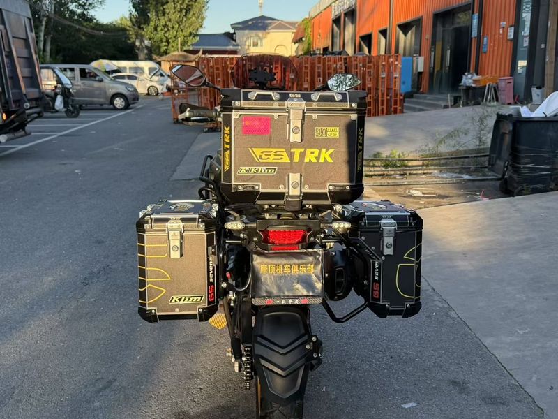 二手贝纳利金鹏 TRK502