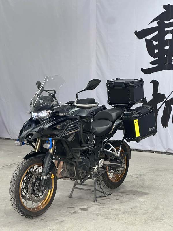 二手贝纳利TRK552