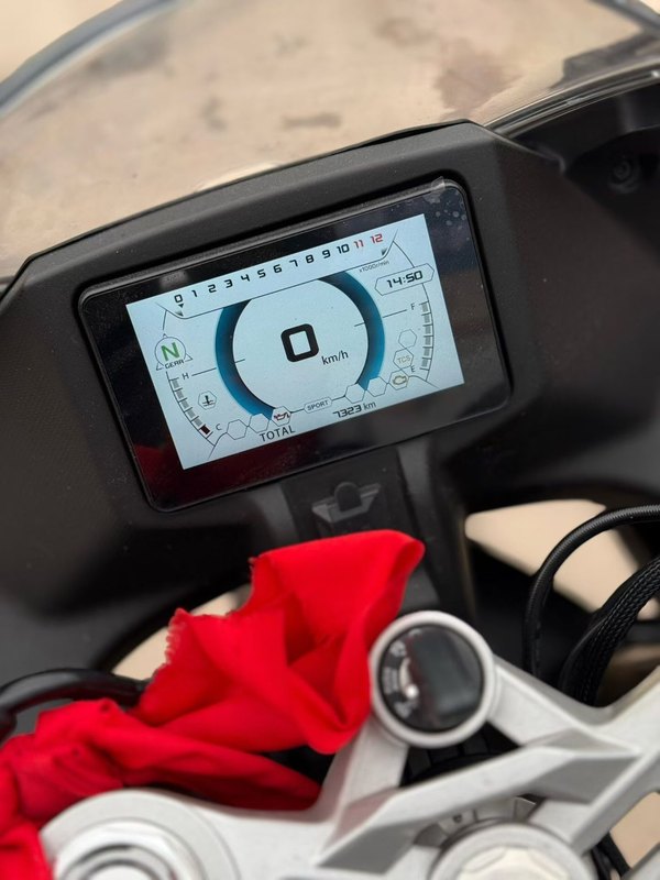 二手贝纳利龙卷风 Tornado 402R