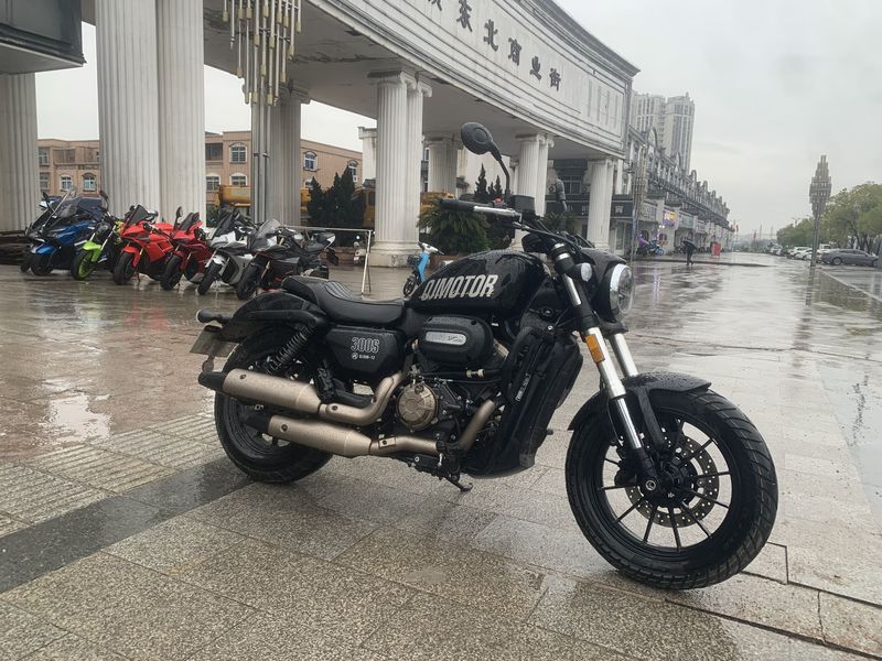 二手QJMOTOR闪300