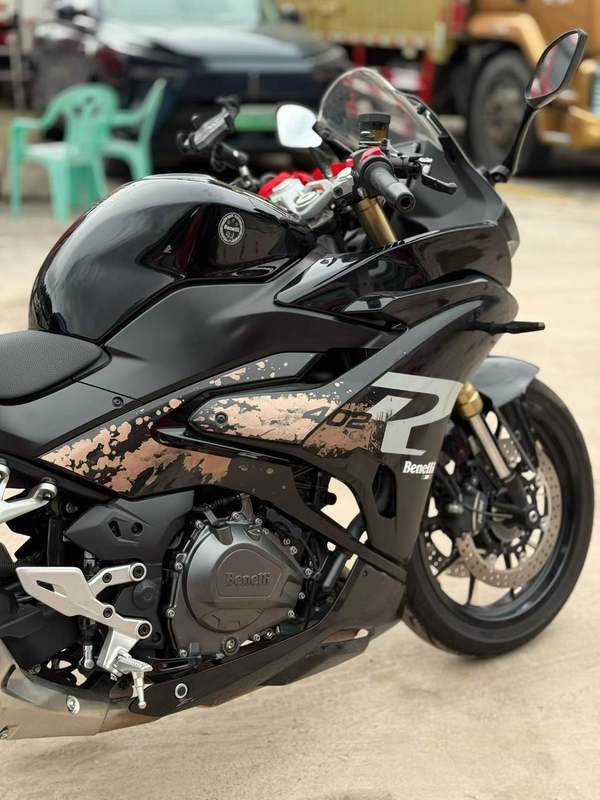 二手贝纳利龙卷风 Tornado 402R