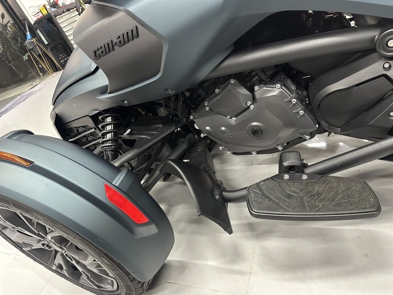 二手庞巴迪Spyder F3 