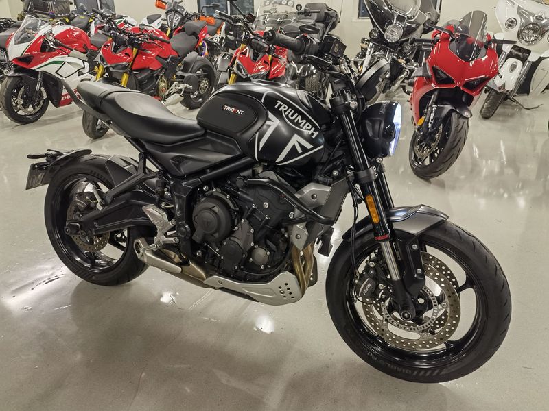 二手凯旋Trident 660