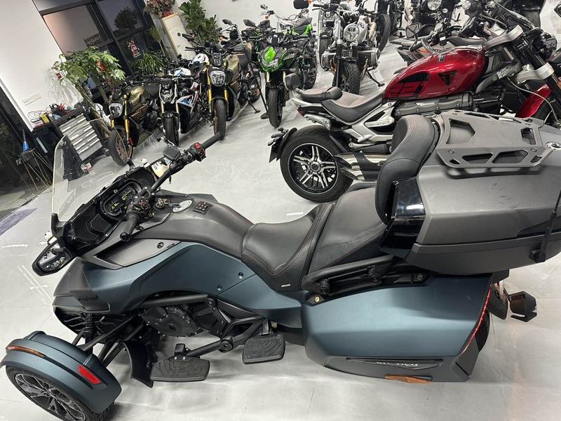 二手庞巴迪Spyder F3 