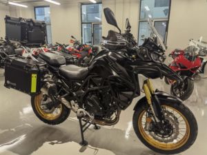 二手贝纳利TRK702