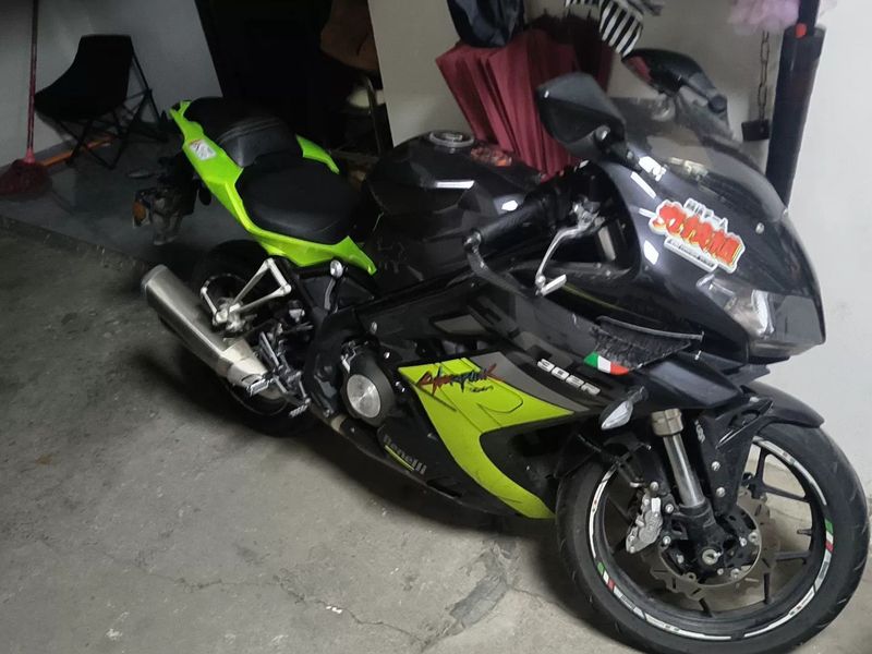 二手贝纳利龙卷风 Tornado 302R