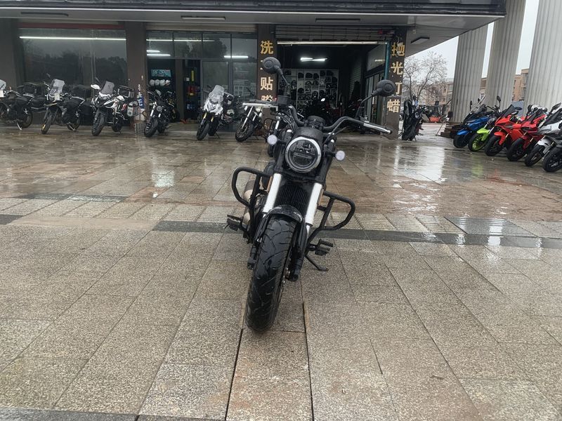 二手QJMOTOR闪300