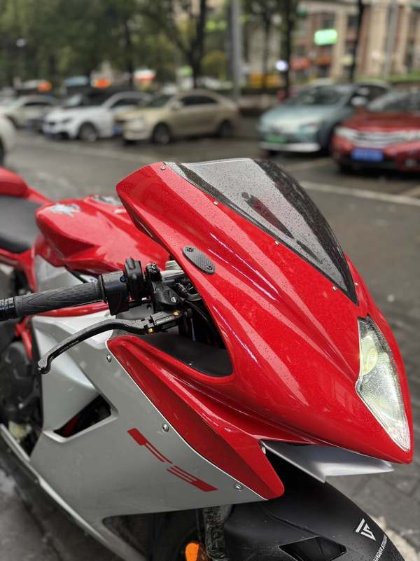 二手奥古斯塔F3 800