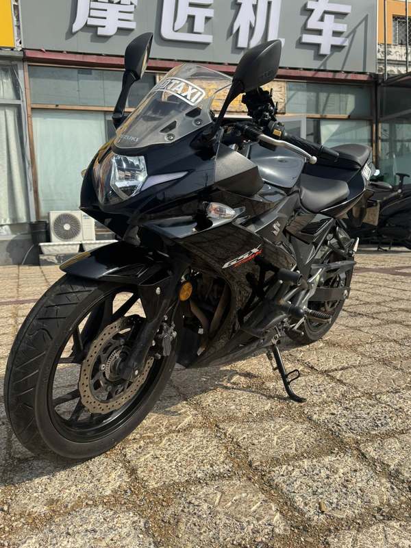 二手豪爵铃木GSX250R