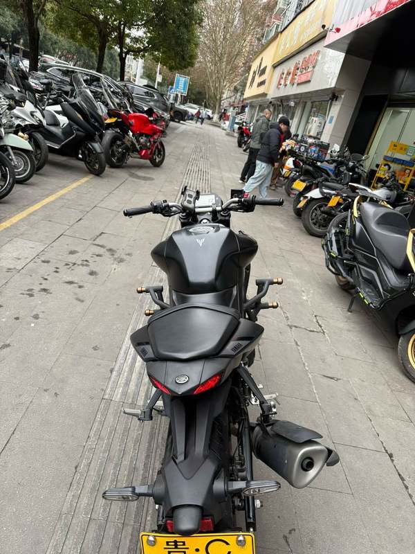 二手雅马哈MT-03