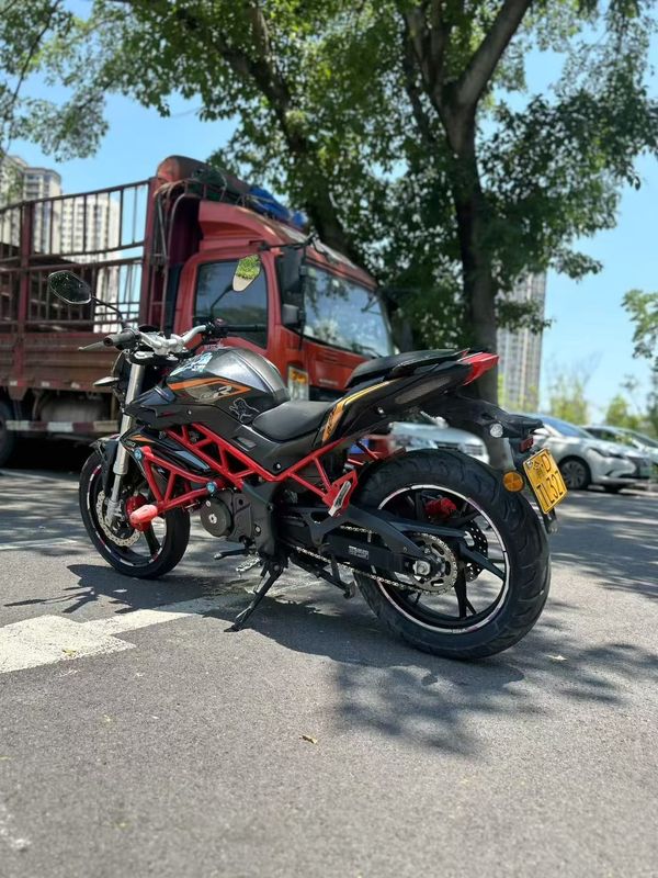 二手贝纳利红宝龙 TNT150i