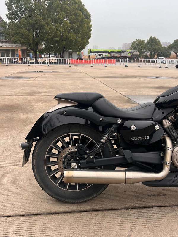 二手奔达Rock300 灰石