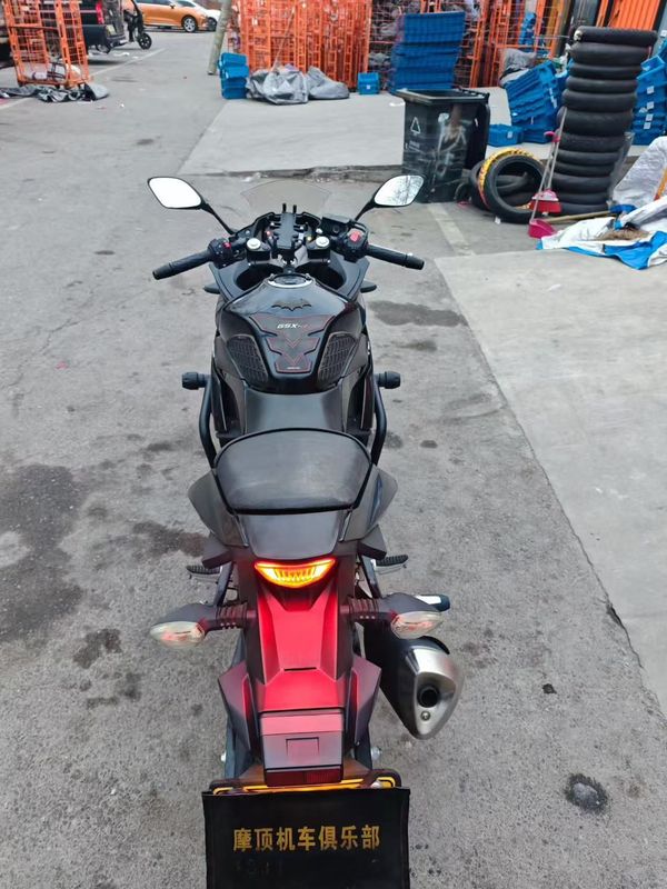 二手豪爵铃木GSX250R