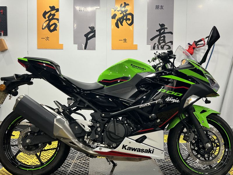 二手川崎Ninja 400