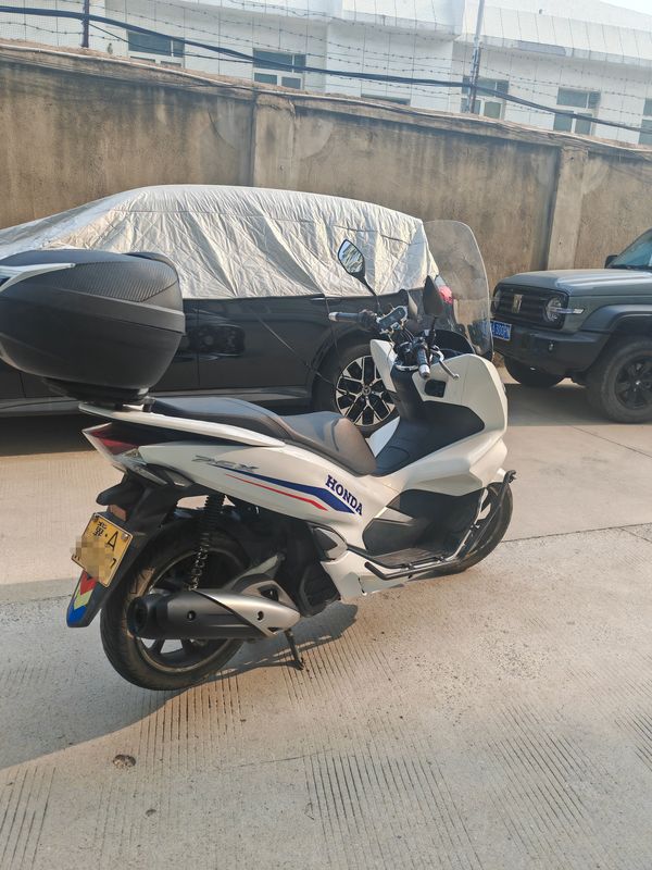 二手五羊本田PCX