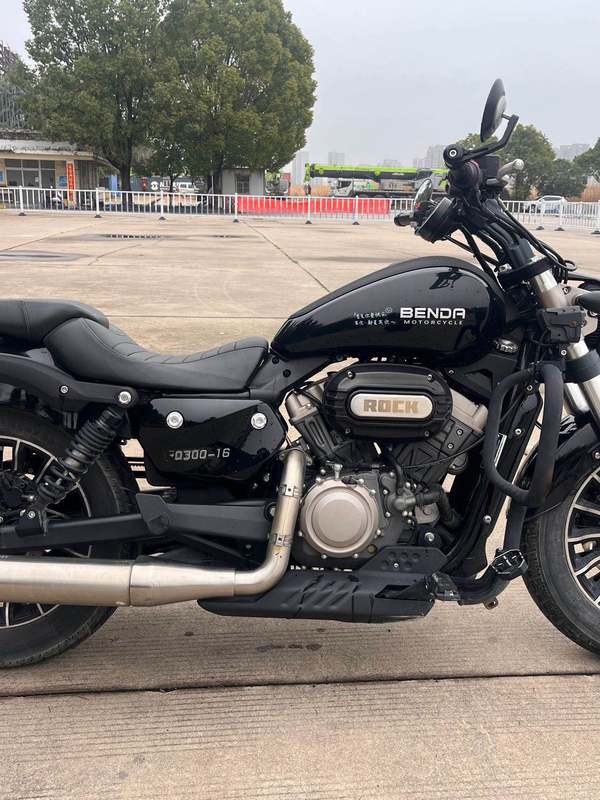 二手奔达Rock300 灰石